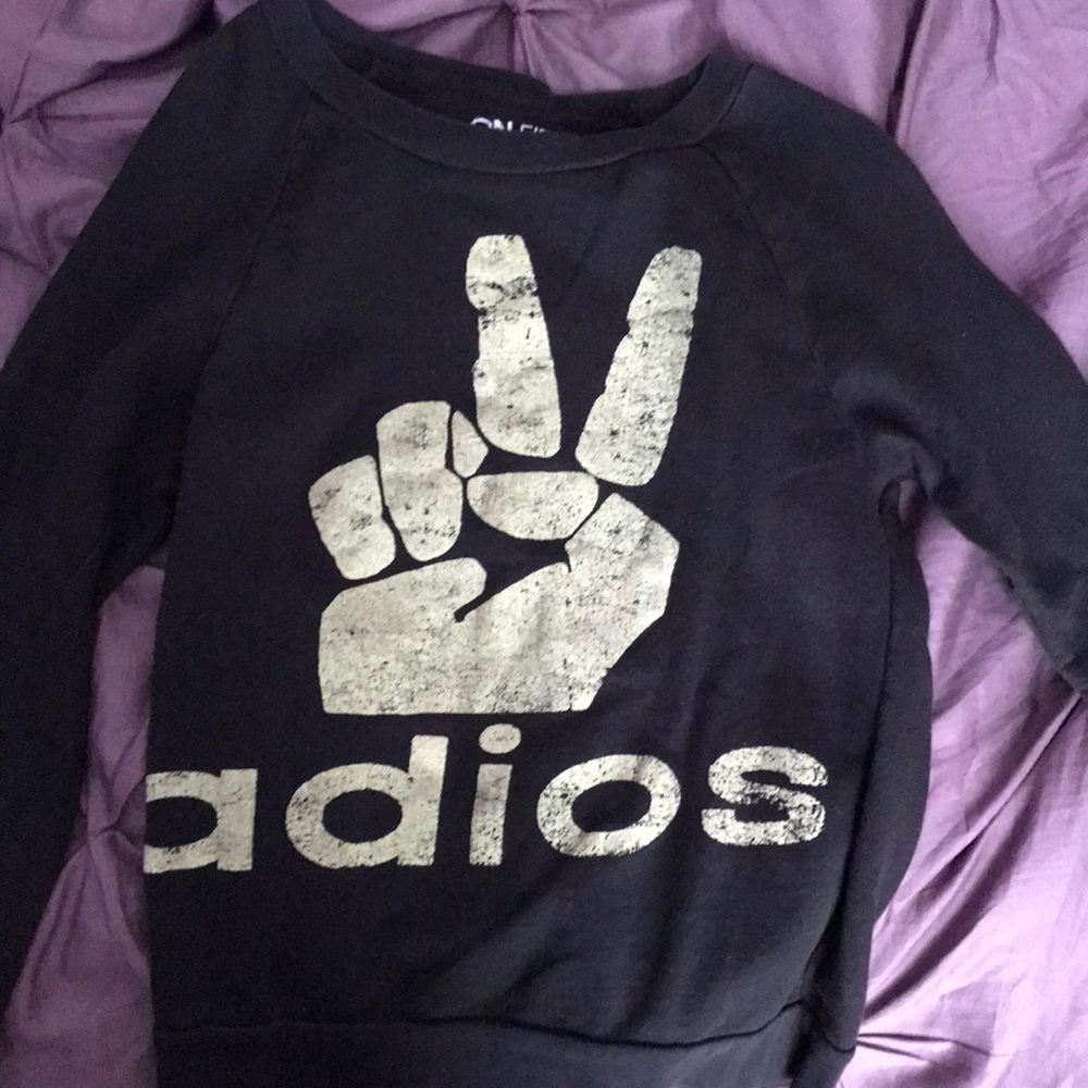 sweatshirt